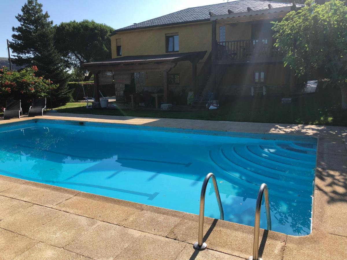 Margasol Villa Pedrezuela Exterior photo