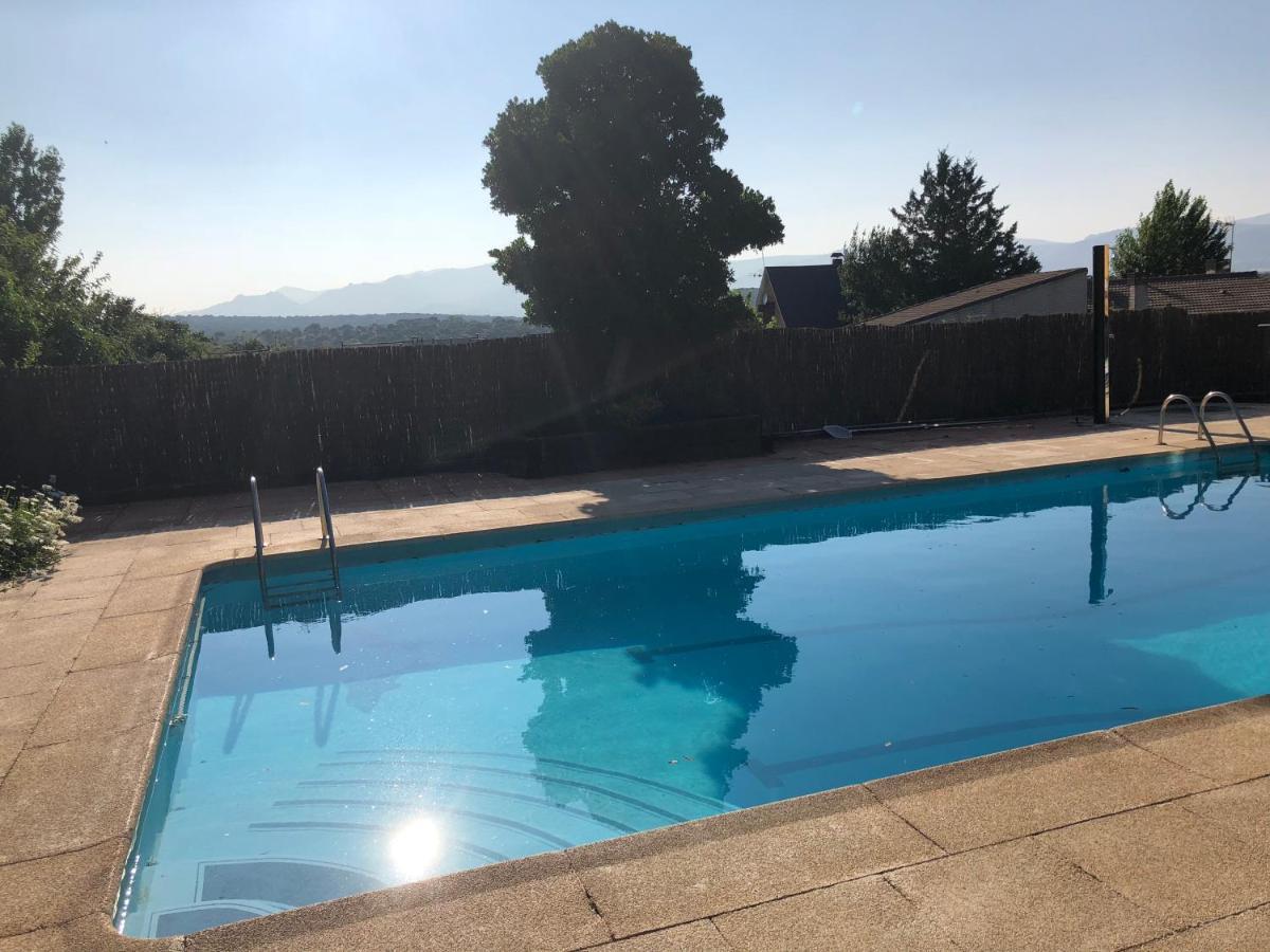 Margasol Villa Pedrezuela Exterior photo